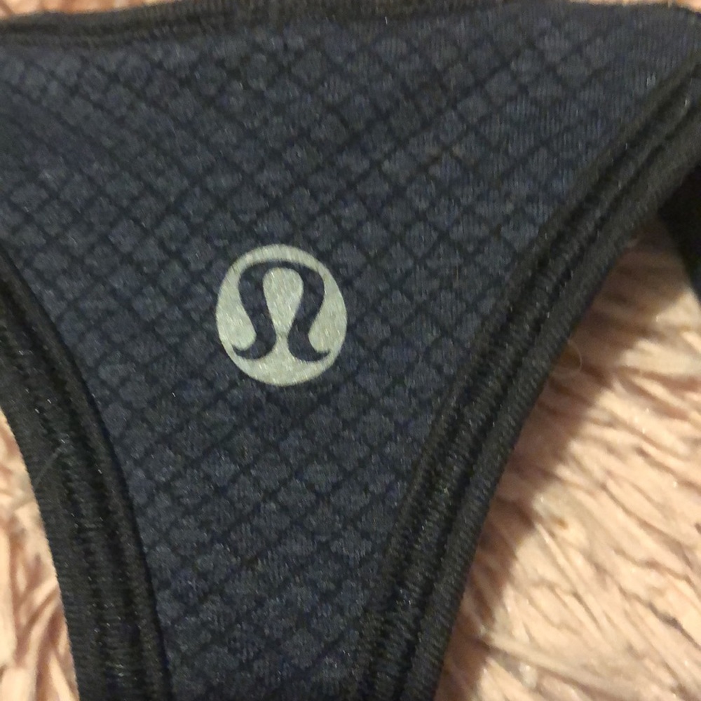 Lululemon sports bra - Picture 4 of 4